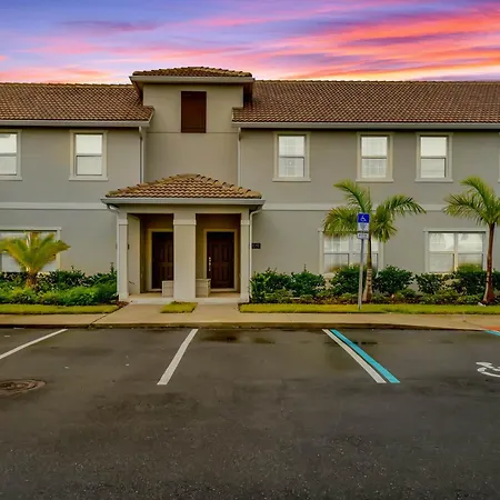 4 Bedrooms- 3 Bathrooms - Storey Lake 4819 Ds